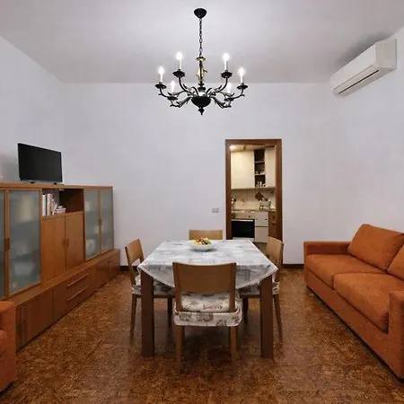 Διαμέρισμα Domus Anna *